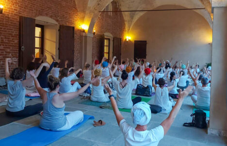 Lezione di Gruppo Kundalini yoga